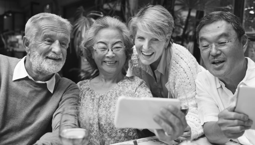 How Social Connections Keep Seniors Happy, Healthy and Living Longer